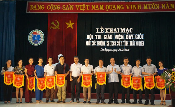 63 giáo viên tham dự Hội thi giáo viên dạy giỏi toàn tỉnh  