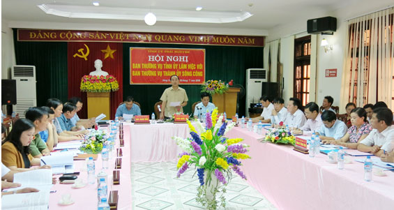 Coi trọng vấn đề cải cách thủ tục hành chính để thu hút đầu tư