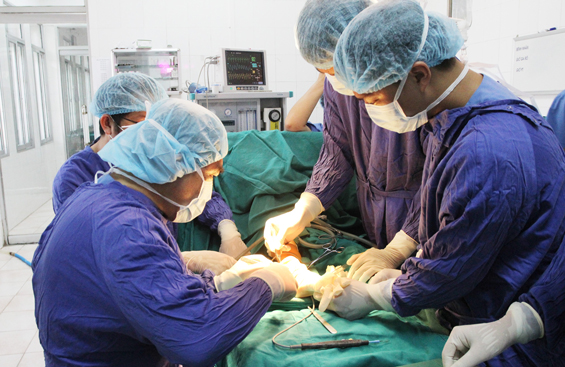 Phẫu thuật miễn phí cho trẻ mồ côi bị khuyết tật bẩm sinh