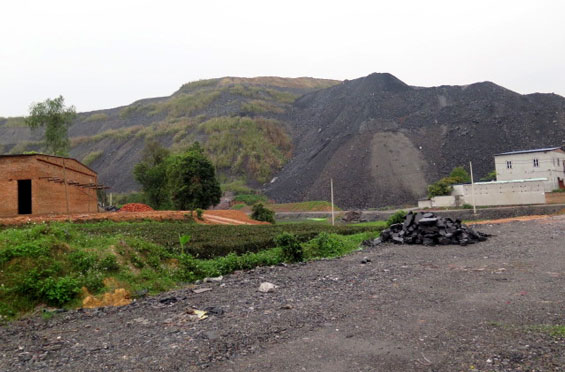 Mặt bằng thi công vẫn là thách thức