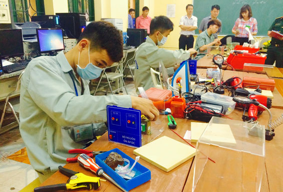 Đại học giảm sức hấp dẫn, học sinh chọn học nghề