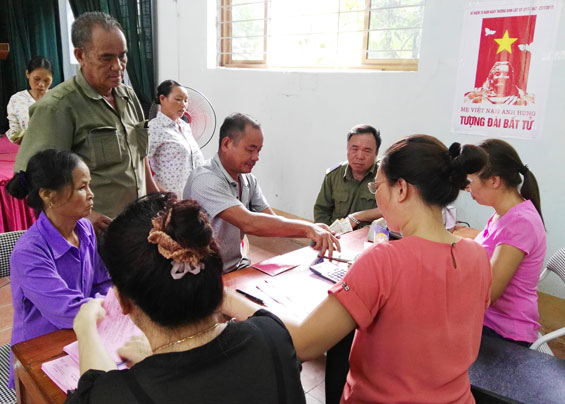 Chi trả 1,5 tỷ đồng hỗ trợ cho người dân bị ảnh hưởng do khai thác khoáng sản