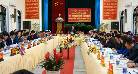 Ban Thường vụ Tỉnh ủy làm việc tại Phú Bình