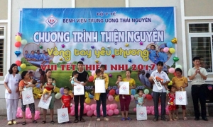 Tổ chức Tết Thiếu nhi cho bệnh nhân nhi