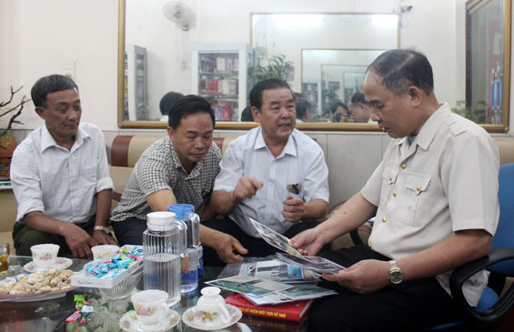 Bước ra từ binh lửa