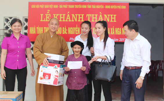 Khánh thành nhà tình thương