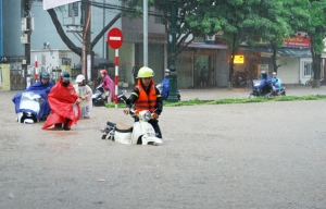 Nhiều điểm ngập sâu trong trận mưa lớn