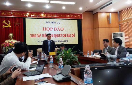 Bộ Nội vụ công bố kết luận kiểm tra về việc bổ nhiệm người nhà "làm quan”