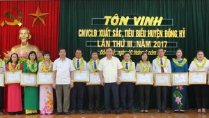 Tôn vinh 77 công nhân, viên chức lao động xuất sắc, tiêu biểu