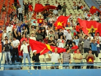 Hơn 300 cổ động viên sẽ sang Lào cổ vũ cho tuyển Việt Nam