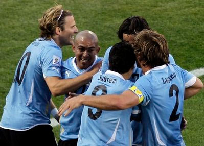 Đánh bại Mexico, Uruguay khẳng định ngôi nhất bảng A