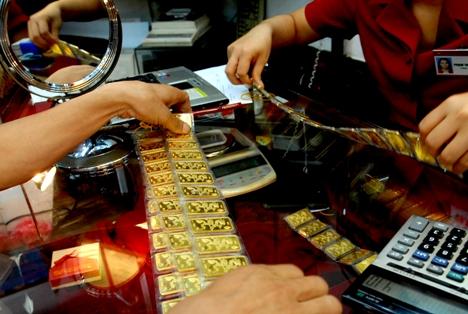 Giá vàng xuống dưới 26 triệu đồng