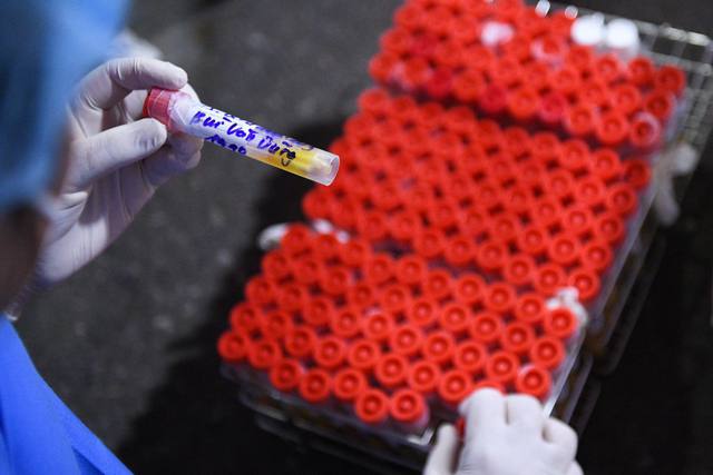 "Điểm nghẽn" của tình trạng thiếu thuốc, vật tư y tế cần giải pháp tháo gỡ nào?