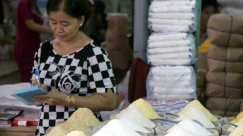 Giá đường trong nước đồng loạt giảm mạnh