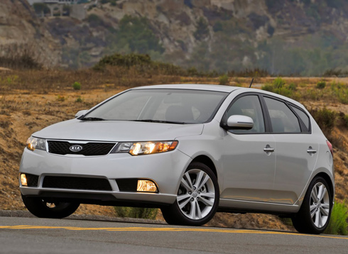 Trường Hải giới thiệu Forte 5 cửa