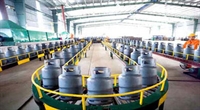 Giá gas giảm thêm 8.000 đồng/bình 12 kg