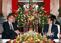 Chủ tịch nước Nguyễn Minh Triết tiếp Viện trưởng Viện Công tố Đan Mạch