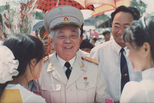 Một số hình ảnh Đại tướng Võ Nguyên Giáp với Thái Nguyên