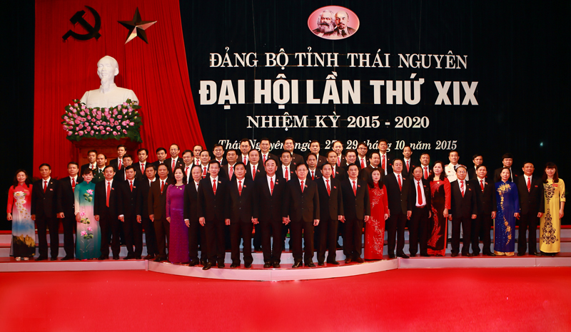 Ra mắt Ban Chấp hành Đảng bộ tỉnh khóa XIX