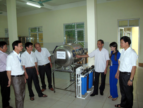 1.460 học sinh dân tộc thiểu số được học nội trú, bán trú