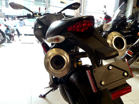 Ducati Monster 796 ABS