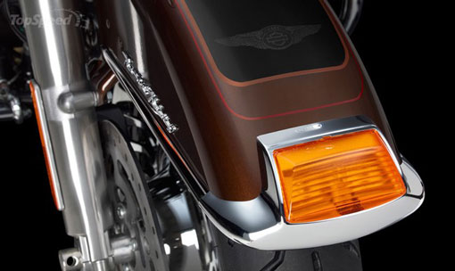 Thêm đặc biệt với Harley-Davidson Touring Road King 12