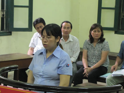 Nhân viên kế toán biển thủ tiền tỷ để đánh bạc