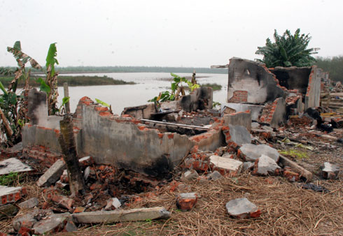 Khởi tố vụ án “cố ý hủy hoại” nhà ông Vươn