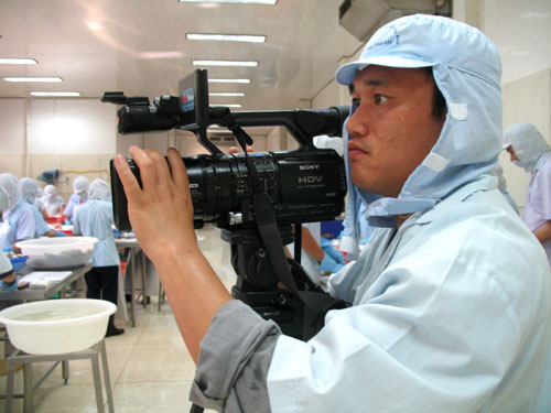 Bay cao cùng cánh sóng