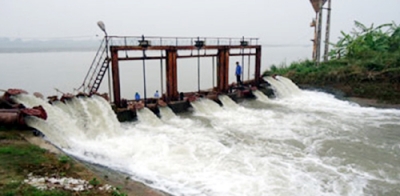 Chuẩn bị lấy nước đợt 1 cho vụ đông xuân 2014 - 2015 