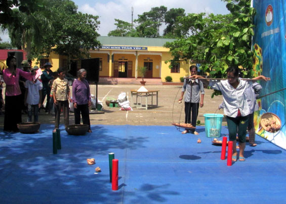 38 triệu đồng giúp “Thắp sáng ước mơ” cho các hộ nghèo