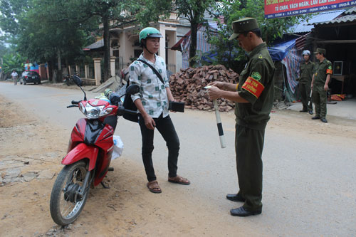 Khi công an xã làm cảnh sát giao thông