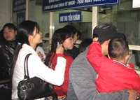 Tăng viện phí và nỗi lo của người nghèo