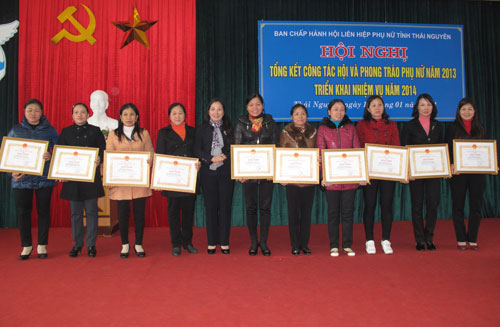 Phấn đấu 100% hộ nghèo do phụ nữ làm chủ được Hội giúp đỡ