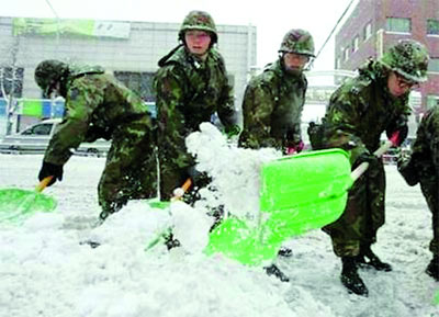 Thời tiết giá rét gây thiệt hại tại nhiều nơi trên thế giới