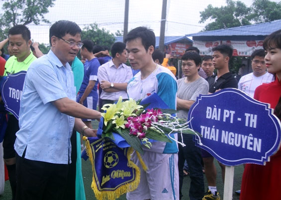 Khai mạc Giải bóng đá Cúp truyền hình Thái Nguyên mở rộng lần thứ nhất