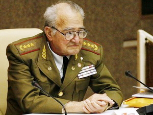 Bộ trưởng Quốc phòng Cuba Julio Regueiro từ trần