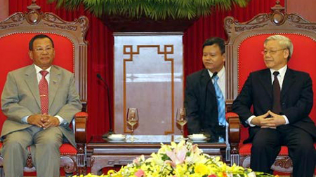 Tổng Bí thư Nguyễn Phú Trọng lên đường thăm Campuchia