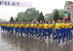 Trên 500  VĐV tham gia Giải Việt dã Tiền Phong, Giải chạy tập thể