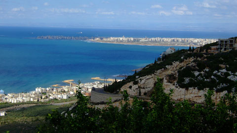 Chìm tàu ngoài khơi Li-Băng, hàng chục người gặp nạn
