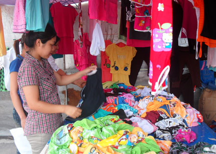 40 gian hàng tham gia Hội chợ thương mại