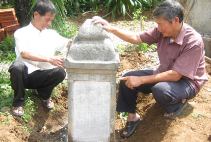 Thái nguyên: Phát hiện tấm bia đá cổ 307 năm tuổi