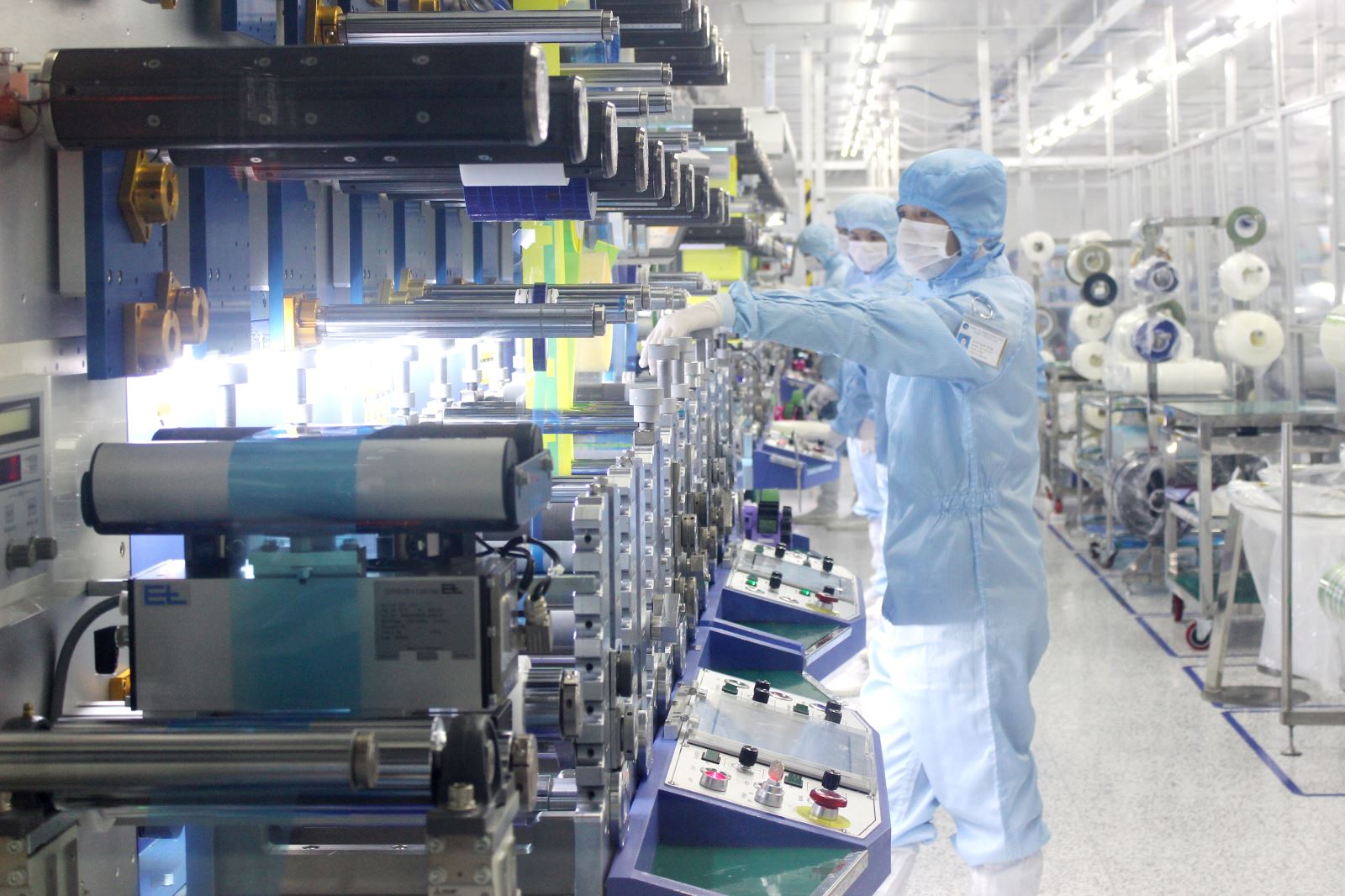 Tập trung đánh giá tình hình phát triển kinh tế - xã hội