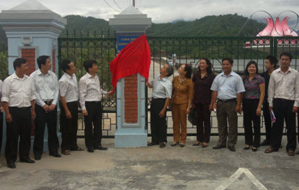 Trên 200 triệu đồng sửa chữa cổng và lan can đập chính hồ Núi Cốc