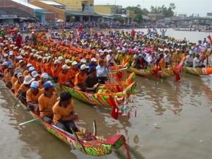 Nét đẹp trong lễ hội Ok Om Bok