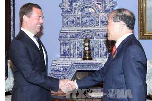 Thủ tướng Medvedev: Nga muốn Việt Nam nâng cao vị thế