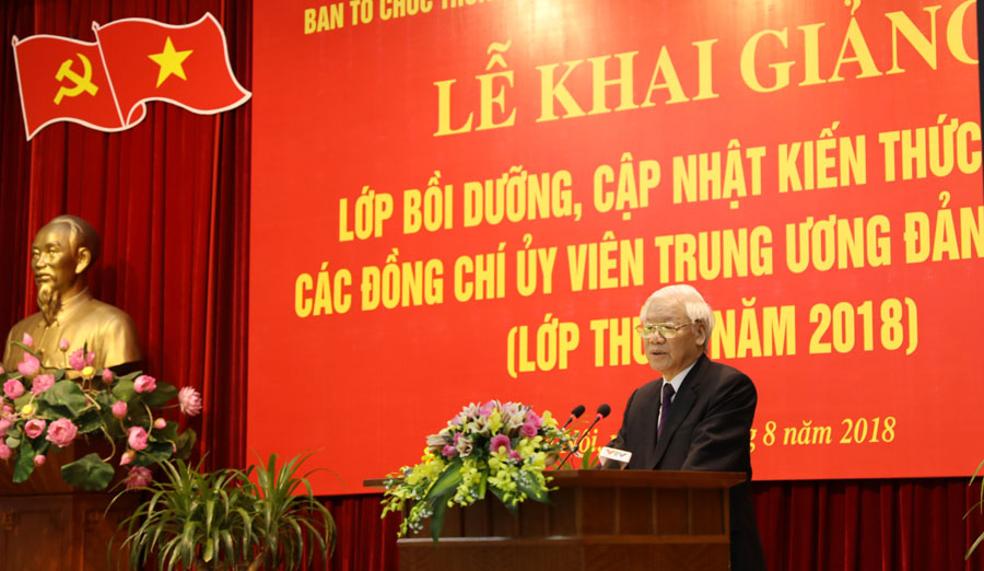 Bồi dưỡng, cập nhật kiến thức đối với các đồng chí Ủy viên Trung ương Đảng khóa XII