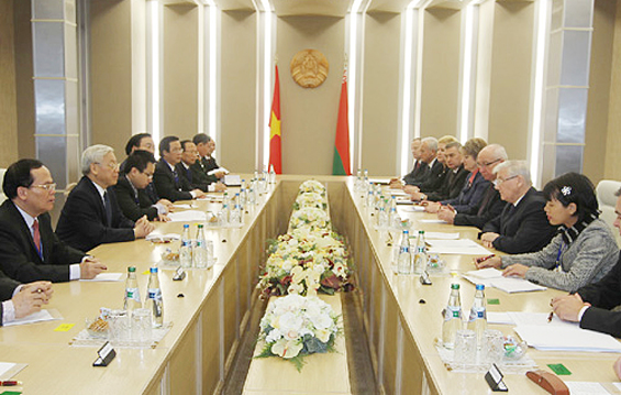 Tổng Bí thư hội kiến Chủ tịch Hội đồng Cộng hòa Belarus