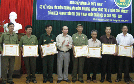 187 tập thể, 231 cá nhân được khen thưởng