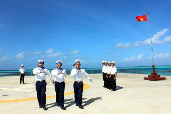 Lên đảo Đá Lớn